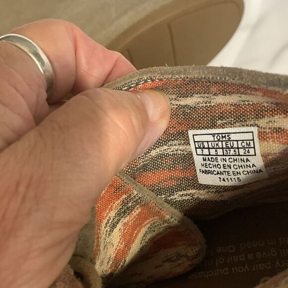 Toms Size 7 Taupe Desert Casual Wedge Ankle Boots - Picture 11 of 13